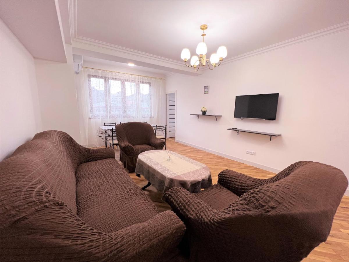 Cosy Apt Near Republic Square Daire Erivan Dış mekan fotoğraf