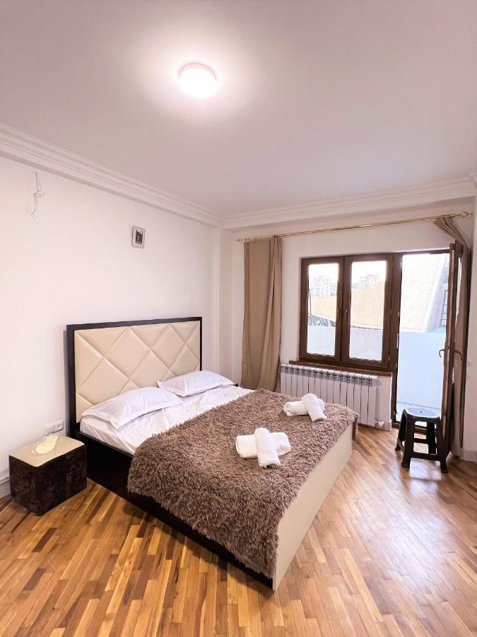 Cosy Apt Near Republic Square Daire Erivan Dış mekan fotoğraf